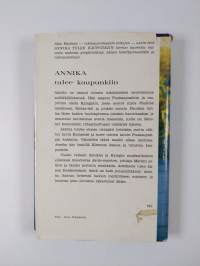 Annika tulee kaupunkiin