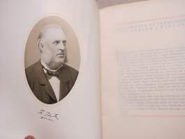Finska Träsliperiföreningen 1893-1922, kuulunut Frenckellin arkistokokoelmaan (huomaa nahkaan leimattu kirjapainon merkki) -kokonahkainen lahjasidos