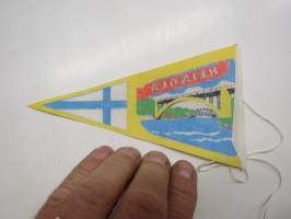Heinola - silta -matkailuviiri, pohjaväri keltainen, pikkukoko / souvenier pennant