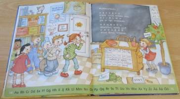 Tammen Kultainen aapinen