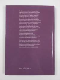 Suomalaisia hopeisia teesiivilöitä 1700-luvun lopulta nykypäivään (tekijän omiste)
