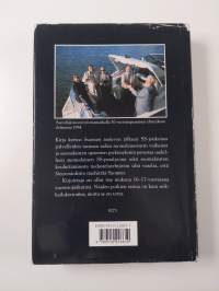 Vaarallisilla teillä : viimeiset suomalaiset SS-miehet