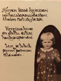 Pikkutyttö ruipparallaa aina vietereillä