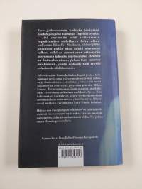 Kun Jumala sulki silmänsä : rikosromaani