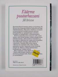 Käärme puutarhassani