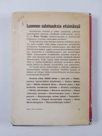Luonnon salaisuuksia etsimässä