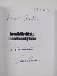 Invalidikylästä maailmankylään - Matka mahdollisuuksien metropoliin (signeerattu, tekijän omiste)
