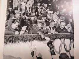 Die Olympischen Spiele 1936 Band I Garmisch-Partenkirchen &amp; Band II Berlin - suomalaiselle olympiamitalistille - Kaarlo Toivonen - virallisesti lahjoitetut kappaleet