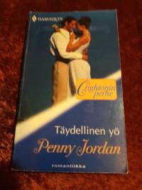 Harleguin / Täydellinen yö/ Penny Jordan. P.2001