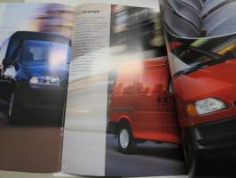 Ford automallisto 2000 -myyntiesite / brochure