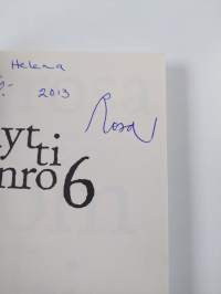 Hytti nro 6 (signeerattu, tekijän omiste)