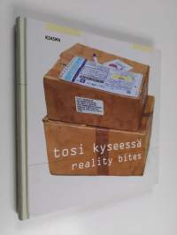 Tosi kyseessä : dokumentti nykytaiteessa, Kiasman kokoelmat = Reality bites : document in contemporary art, Kiasma Collections