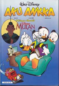 Aku Ankka 1998 N:o 49 (2.12.1998). Kiina-ilmiö ja Mulan selitettynä ja sisäkansikuvassa.