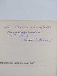Kirjallisuudentutkimuksen tiet (signeerattu, tekijän omiste)