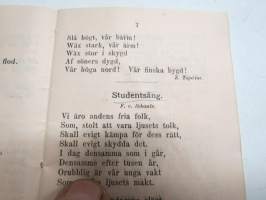 Text till Finska Sångarkören MM´s (Muntra Musikanter) Student-Konserter i Stockholm 1886