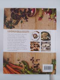 Luonnollisesti : aitoa kotiruokaa
