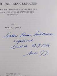 Uralier und Indogermanen : die älteren Berührungen zwischen den uralischen und indogermanischen Sprachen (signeerattu, tekijän omiste)