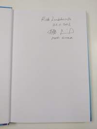 Valtion virkamiehet ry valtion palkkalaisten kokoojana SAK-laiseen ammattiyhdistysliikkeeseen 1955-2010 : 55 vuotta (signeerattu, tekijän omiste)