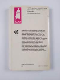 Salapoliisi silkkipöksyissä