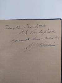 Kiinteistön luovutuksen muodosta sekä julkisen kaupanvahvistajan asemasta ja tehtävistä (signeerattu, tekijän omiste)