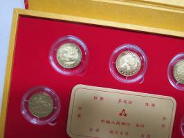 2008 Beijing Olympics commemorative coins, 1 juan, full set in capsules, in original box - 2008 Peking olympialaiset, muistorahat 1 juan koko 8 kpl sarja kapseleissa