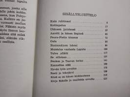 Ihmisiä suurilla selkosilla