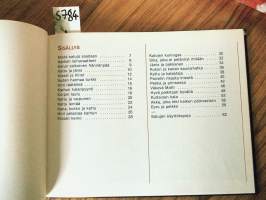 Kettu lentää ja muita kansansatuja selkokielellä