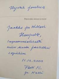 Päivä näin sininen ja tyyni : runoja (signeerattu, tekijän omiste)