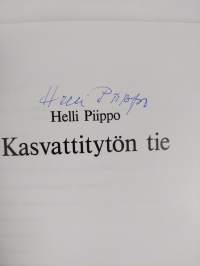 Kasvattitytön tie (signeerattu)