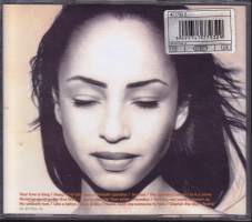 CD - The Best of Sade. 477793 2, 1994.  Katso kappaleet alta/kuvista.