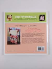 Oodi tyynyliinalle : 28 hauskaa ompeluideaa
