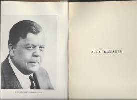 Juho Rissanen : elämäkerta ja taidettaKirjaHenkilö Okkonen, Onni, WSOY 1927.