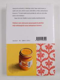 Urheat pienet naiset