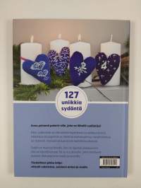 Sydämellisiä lahjoja neuloen