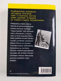 Muukalainen perheessä : tosi tarina ehdottomasta rakkaudesta, mielipuolisuudesta ja murhasta