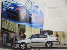 Toyota Avensis 2002 -myyntiesite / brochure