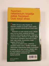 Kylä järvien sylissä
