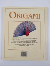 Origami : Techniques, methods, materials