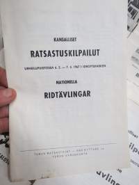 Ratsastuskilpailujen käsiohjelmia 1960-luvulta 9 kappaletta