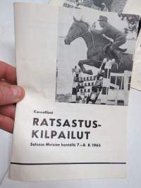 Ratsastuskilpailujen käsiohjelmia 1960-luvulta 9 kappaletta