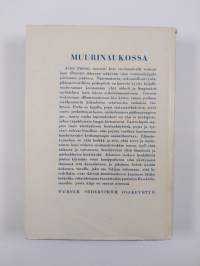 Muurinaukossa