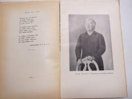 Nuori Suomi L 1940 kirjallistaiteellinen joulu-albumi, kirjoittajina mm. Matilda Rauhavaara, Meri Aava, Katri Ingman, Otto Varhia, Aarne Koponen, Selma Anttila