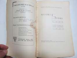 Nuori Suomi XXXX 1930 kirjallistaiteellinen joulu-albumi, kirjoittajina mm. Lauri Haarla, Unto Karri, J.K. Kulomaa, Mika Waltari, Akseli Tola, Aarne Anttila