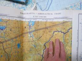 Lentokarttoja / ilmailukarttoja, suomalaisia, 11 kappaletta, eri ikäisiä
