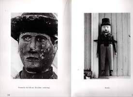 Finland&#039;s wooden men-at-alms  Finlands fattiggubbar  Suomen vaivaisukot