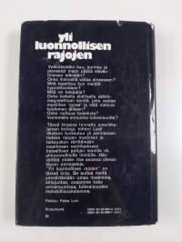 Yli luonnollisten rajojen