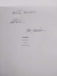 Vuores : erämaasta kasvoi kaupunkikylä (signeerattu)