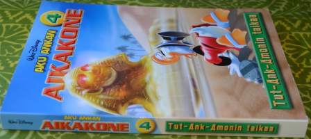 Aku Ankan aikakone 4  Tut-Ank-Amonin taikaa