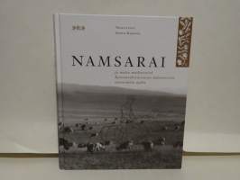 Namsarai ja muita matkaesseitä Kansanvalistusseuran kalentereista autonomian ajalta
