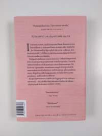Trikkipeili : ajatuksia aikamme itsepetoksesta